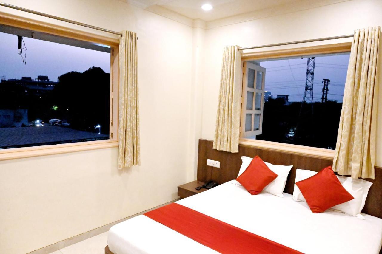 Hotel Sagar Kalyan Bagian luar foto